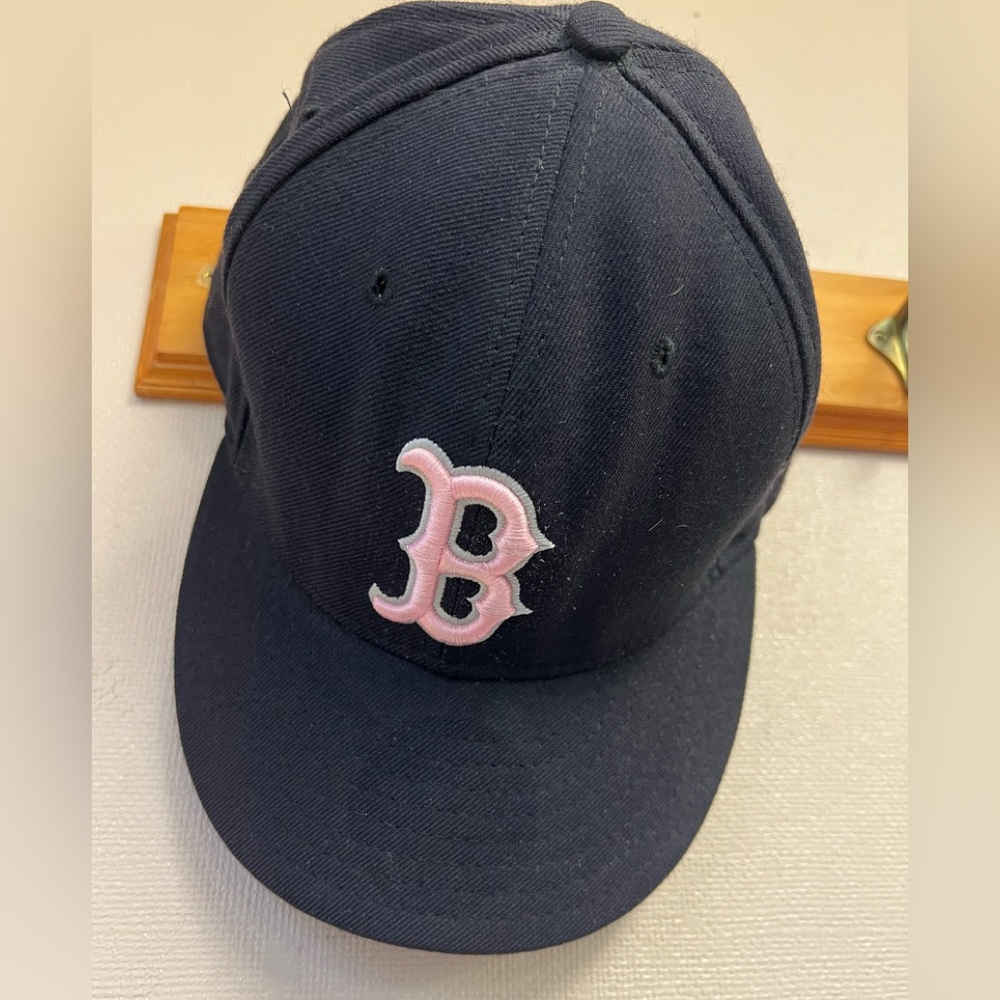 Boston MLB Wool Ball Bap Hat Raised Pink B New Era 59/50 Black USA 7  3/8 58.7CM
